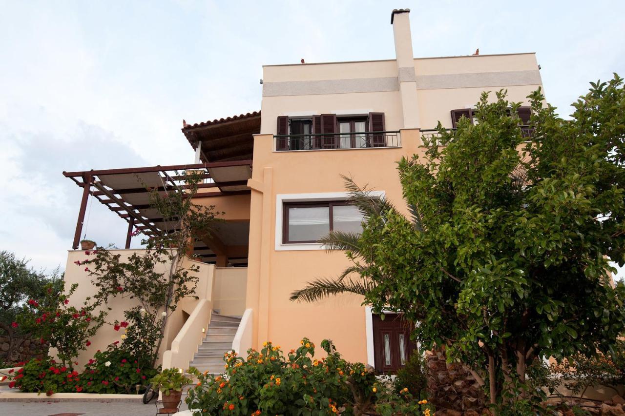 Berdoussis Hotel